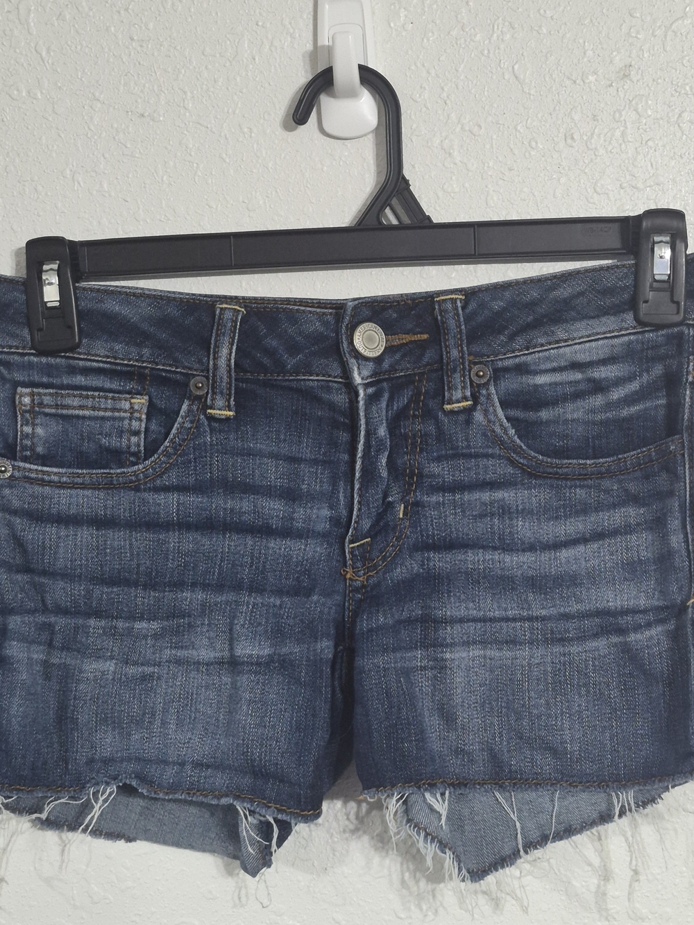 American Eagle Cut Off Raw Hem Midi Super Stretch Jean Denim Shorts Women's Sz 2